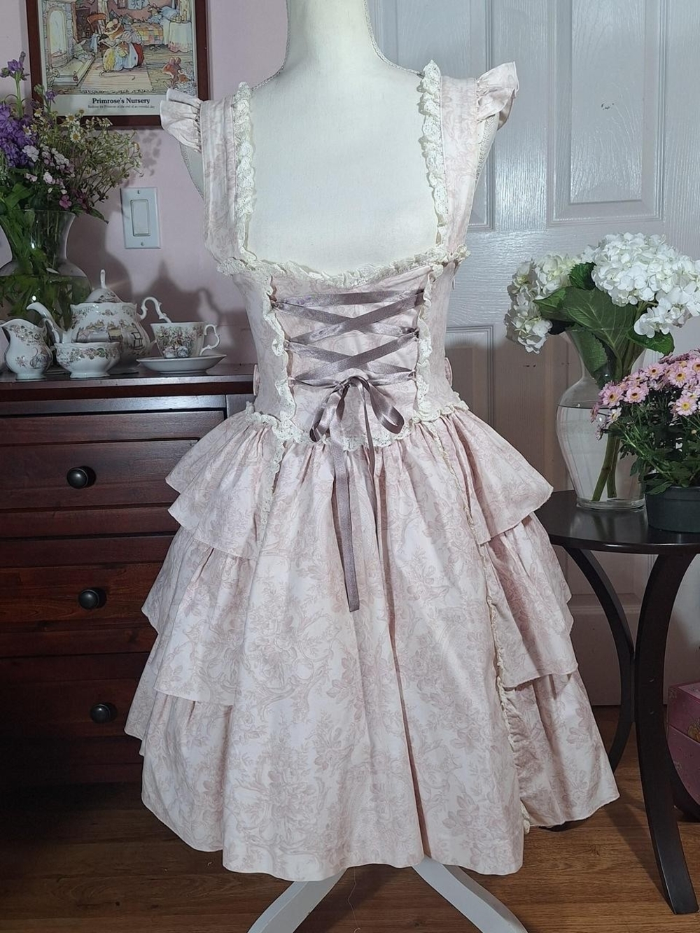 Metamorphose temps de fille JSK in muted soft pink with all-over floral print 🌸